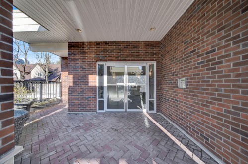 201-13883 Laurel Drive, Surrey, BC 