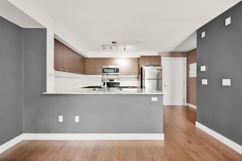 201-13883 Laurel Drive, Surrey, BC 