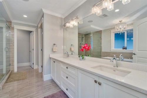 16329 8 Avenue, Surrey, BC 