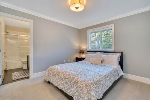 16329 8 Avenue, Surrey, BC 