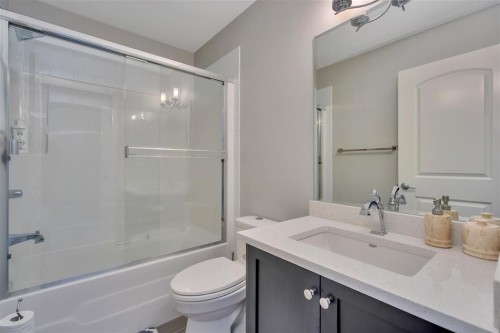 16329 8 Avenue, Surrey, BC 