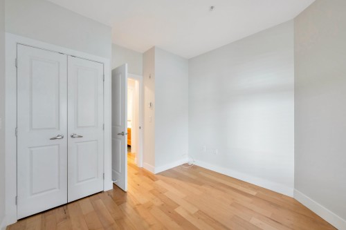 305-15368 16A Avenue, Surrey, BC 