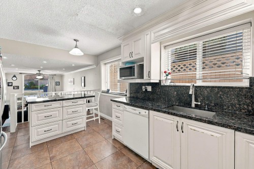 13902 80 Avenue, Surrey, BC 