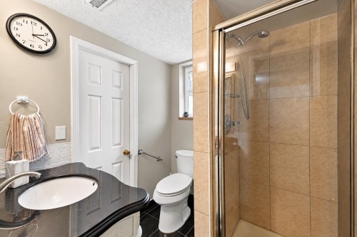 13902 80 Avenue, Surrey, BC 