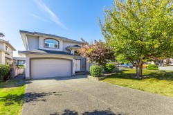 7953 155a Street Surrey, BC V3S 8R8
