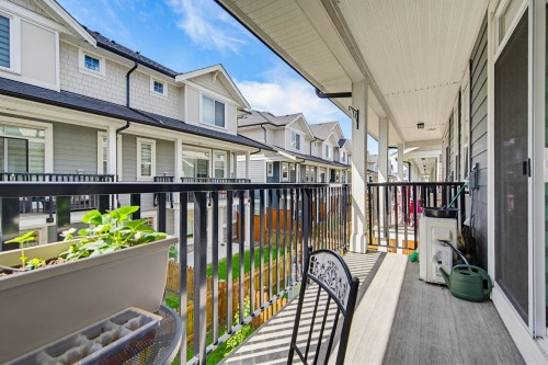 53-19501 74 Avenue, Surrey, BC 