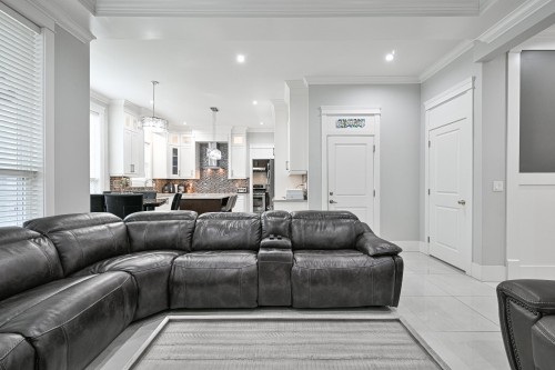 5916 139 Street, Surrey, BC 
