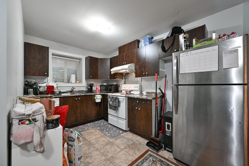 5916 139 Street, Surrey, BC 