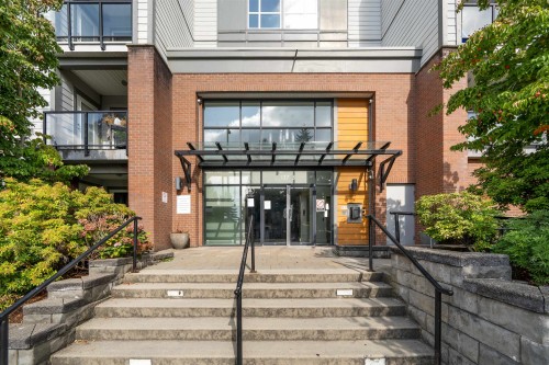 422-13733 107A Avenue, Surrey, BC 