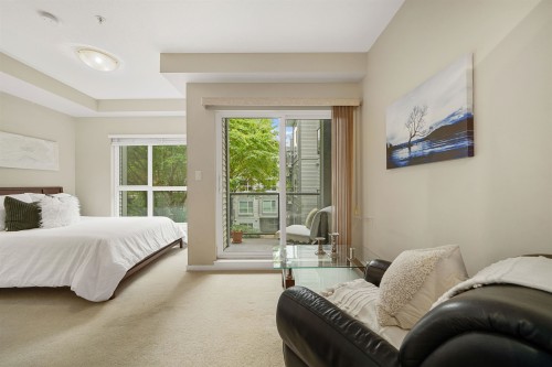 422-13733 107A Avenue, Surrey, BC 