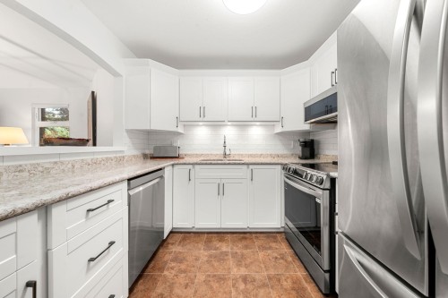 412-1220 Fir Street, White Rock, BC 