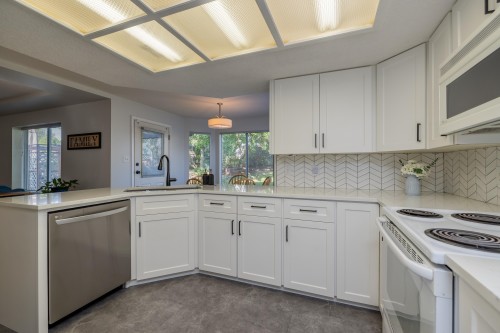 18693 56A Avenue, Surrey, BC 
