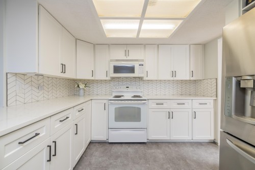 18693 56A Avenue, Surrey, BC 