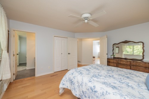 18693 56A Avenue, Surrey, BC 