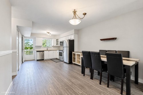215-7838 120A Street, Surrey, BC 