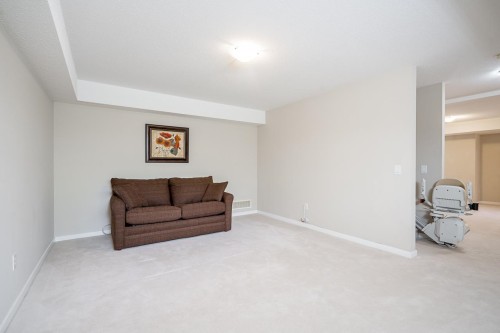 3-15425 Rosemary Heights Crescent, Surrey, BC 