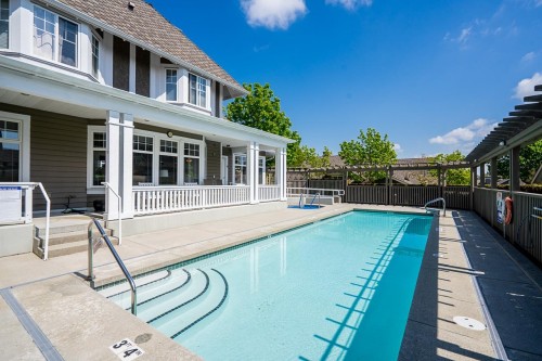 3-15425 Rosemary Heights Crescent, Surrey, BC 