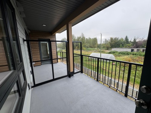 A3xx-8233 20b Street , Langley, BC V2Y 4M7 4