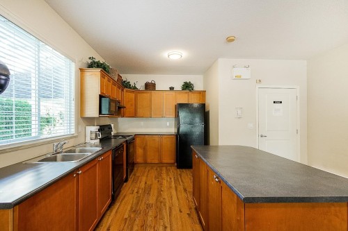 65-17097 64 Avenue, Surrey, BC 
