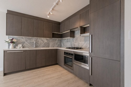 707-13750 100 Avenue , Surrey, BC V3T 0L3 5