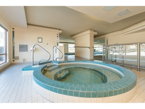 101-15111 Russell Avenue, White Rock, BC 
