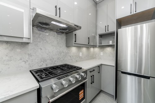 102-18573 56 Avenue, Surrey, BC 