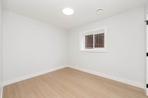102-18573 56 Avenue, Surrey, BC 