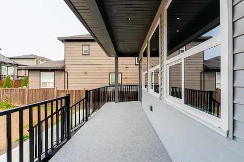 102-18573 56 Avenue, Surrey, BC 