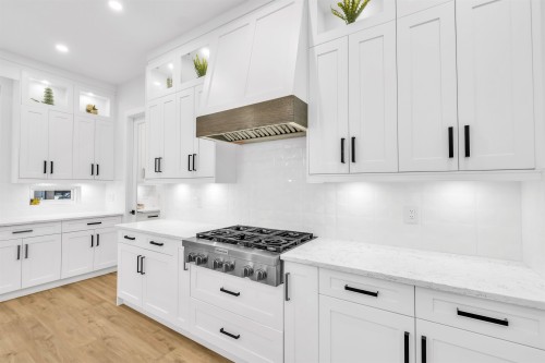 17284 61A Avenue, Surrey, BC 