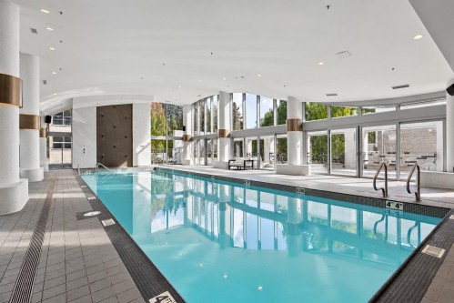 809-13750 100 Avenue, Surrey, BC 