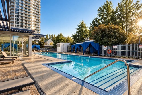 809-13750 100 Avenue, Surrey, BC 