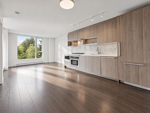 809-13750 100 Avenue, Surrey, BC 