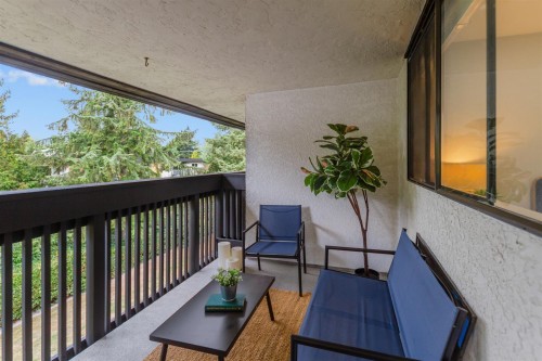 301-1561 Vidal Street, White Rock, BC 