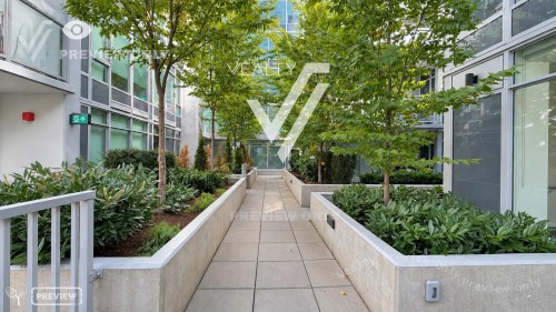 605-13350 Central Avenue, Surrey, BC 