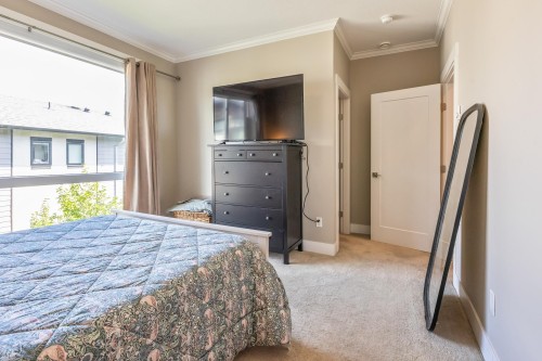 208-16488 64 Avenue, Surrey, BC 