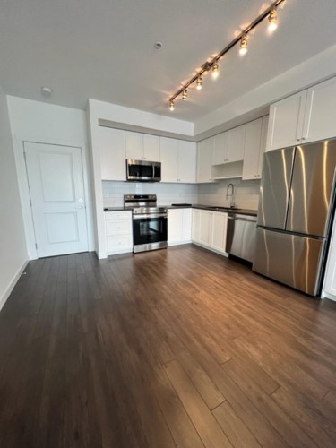 202-15815 85 Avenue, Surrey, BC 