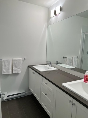 202-15815 85 Avenue, Surrey, BC 