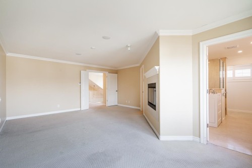 73-15715 34 Avenue, Surrey, BC 