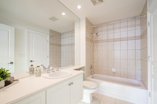 73-15715 34 Avenue, Surrey, BC 