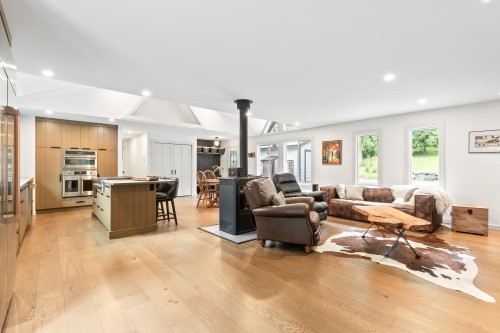 31648 Grove Avenue, Mission, BC 