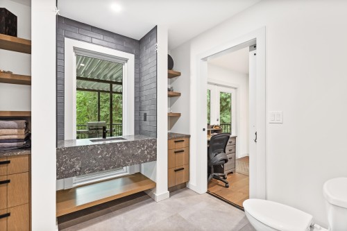 31648 Grove Avenue, Mission, BC 
