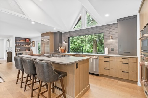 31648 Grove Avenue, Mission, BC 