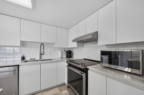 1502-10082 148 Street, Surrey, BC 