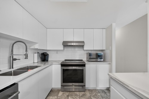 1502-10082 148 Street, Surrey, BC 