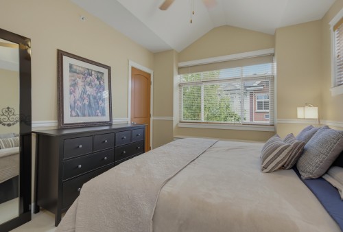 122-8068 207 Street, Langley, BC 