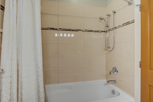 122-8068 207 Street, Langley, BC 