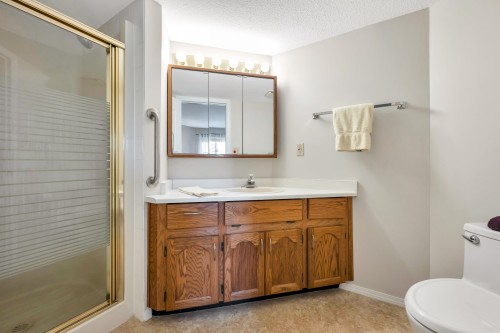 205-5360 205 Street, Langley, BC 