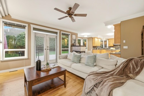 3528 Canterbury Drive, Surrey, BC 