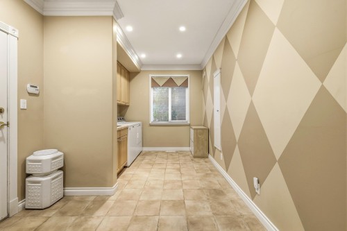 3528 Canterbury Drive, Surrey, BC 