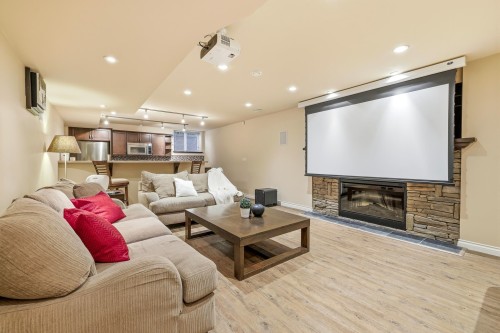 3528 Canterbury Drive, Surrey, BC 